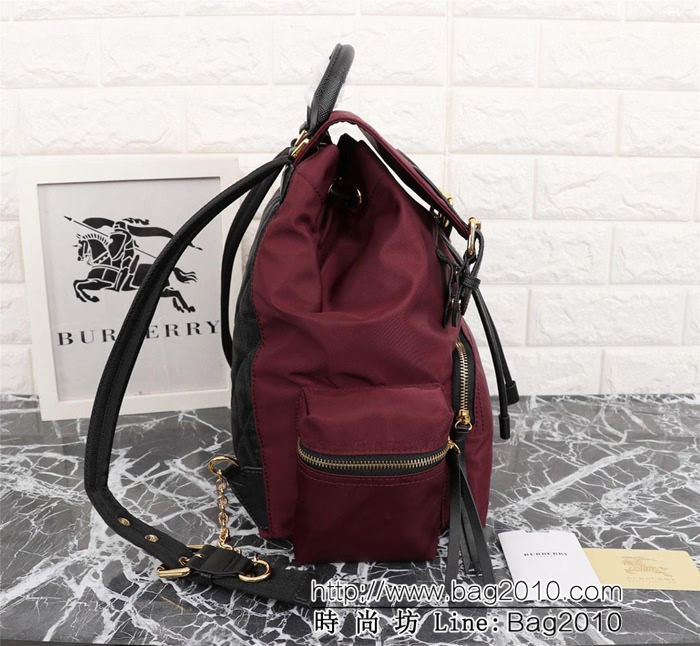 BURBERRY巴寶莉 中號 The Rucksack軍旅背包 3D立體徽標 多功能雙肩包  Bhq1314